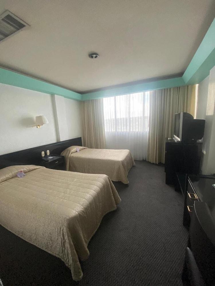 Hotel Real Rex León de los Aldamas Extérieur photo
