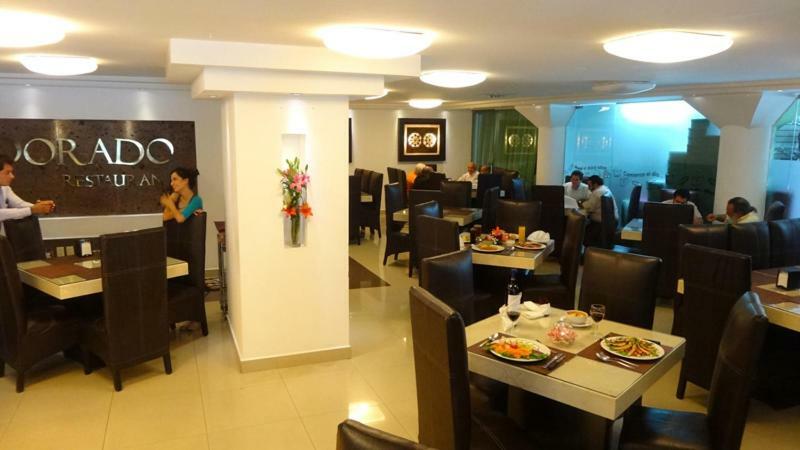 Hotel Real Rex León de los Aldamas Extérieur photo